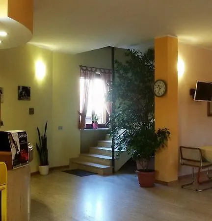 Отель Cerrutihotel 2*