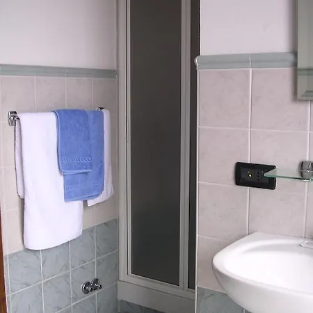 Отель Cerrutihotel 2*